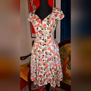 PINUP COUTURE SZ SMALL DRESS. NO STAINS OR RIPS. MEASUREMENTS IN PICTURES.
